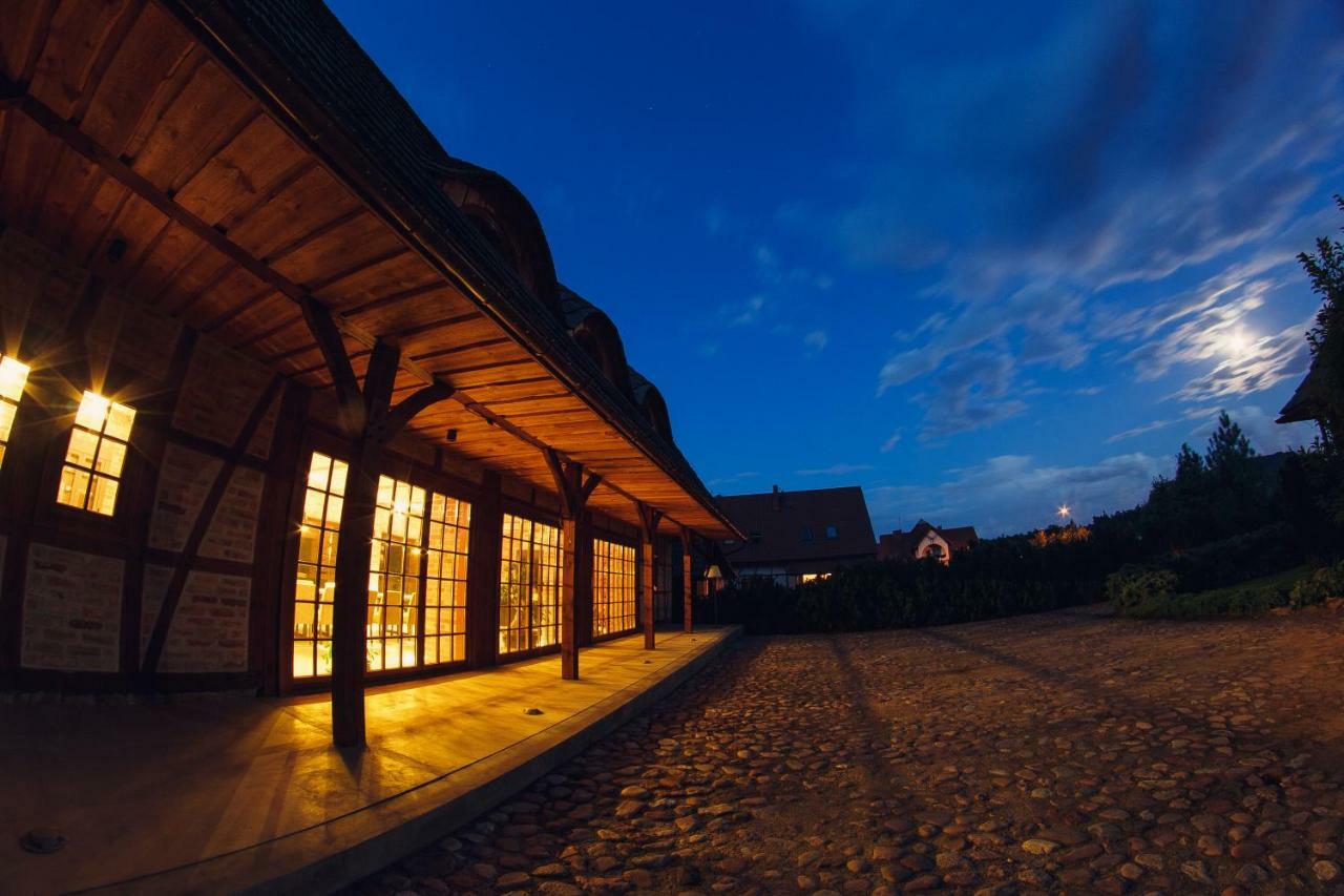 Mak Bed and Breakfast Murowana Goślina Buitenkant foto
