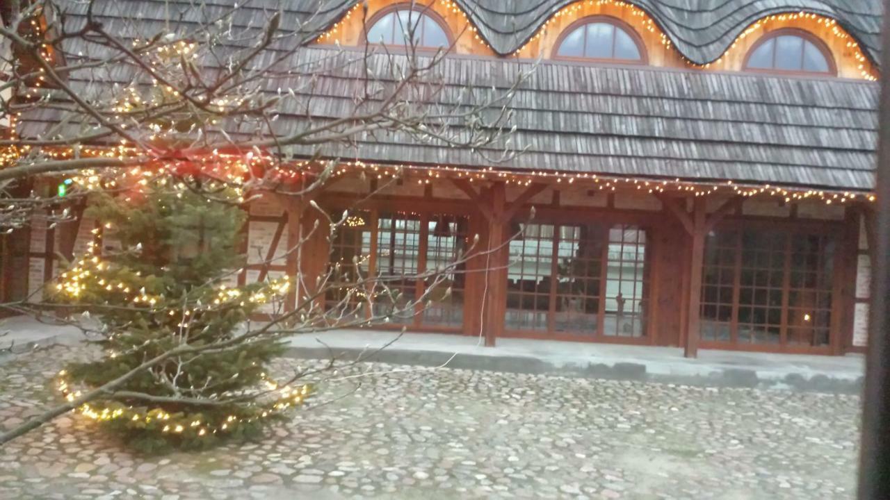 Mak Bed and Breakfast Murowana Goślina Buitenkant foto